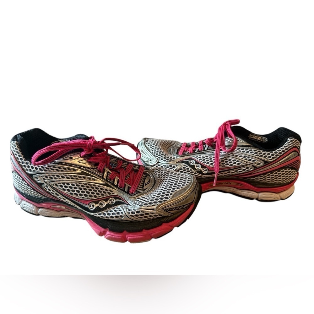 Womens Saucony Triumph 9 Prower Grid Silver/Pink Athletic Shoes Size 7.5 EUC